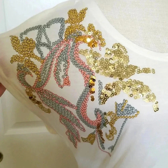 H&M Printed/Sequin Top - XS - Picture 4 of 7